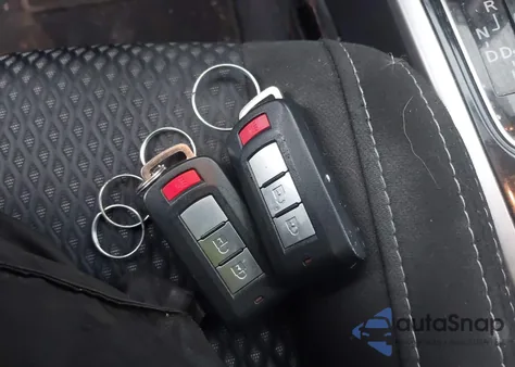 2018 Mitsubishi Outlander Se from USA, damaged, VIN JA4AZ3A33JZ016205